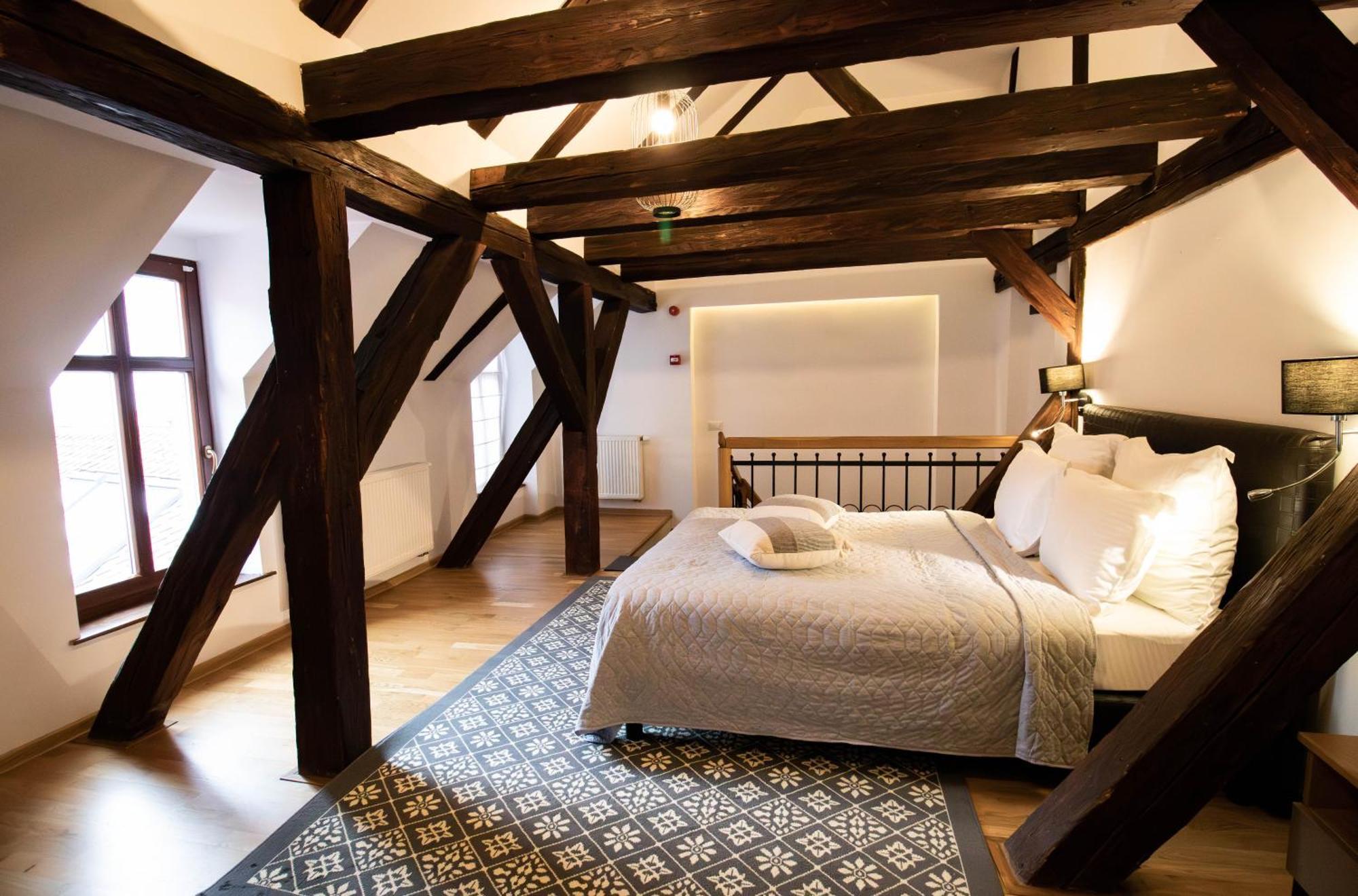 בראשוב Hotel Ottimo מראה חיצוני תמונה