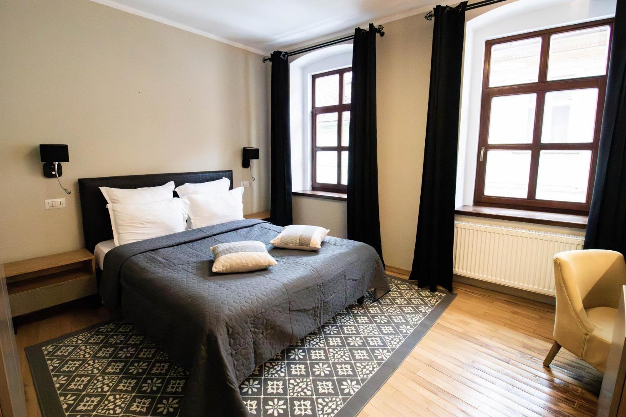 בראשוב Hotel Ottimo מראה חיצוני תמונה