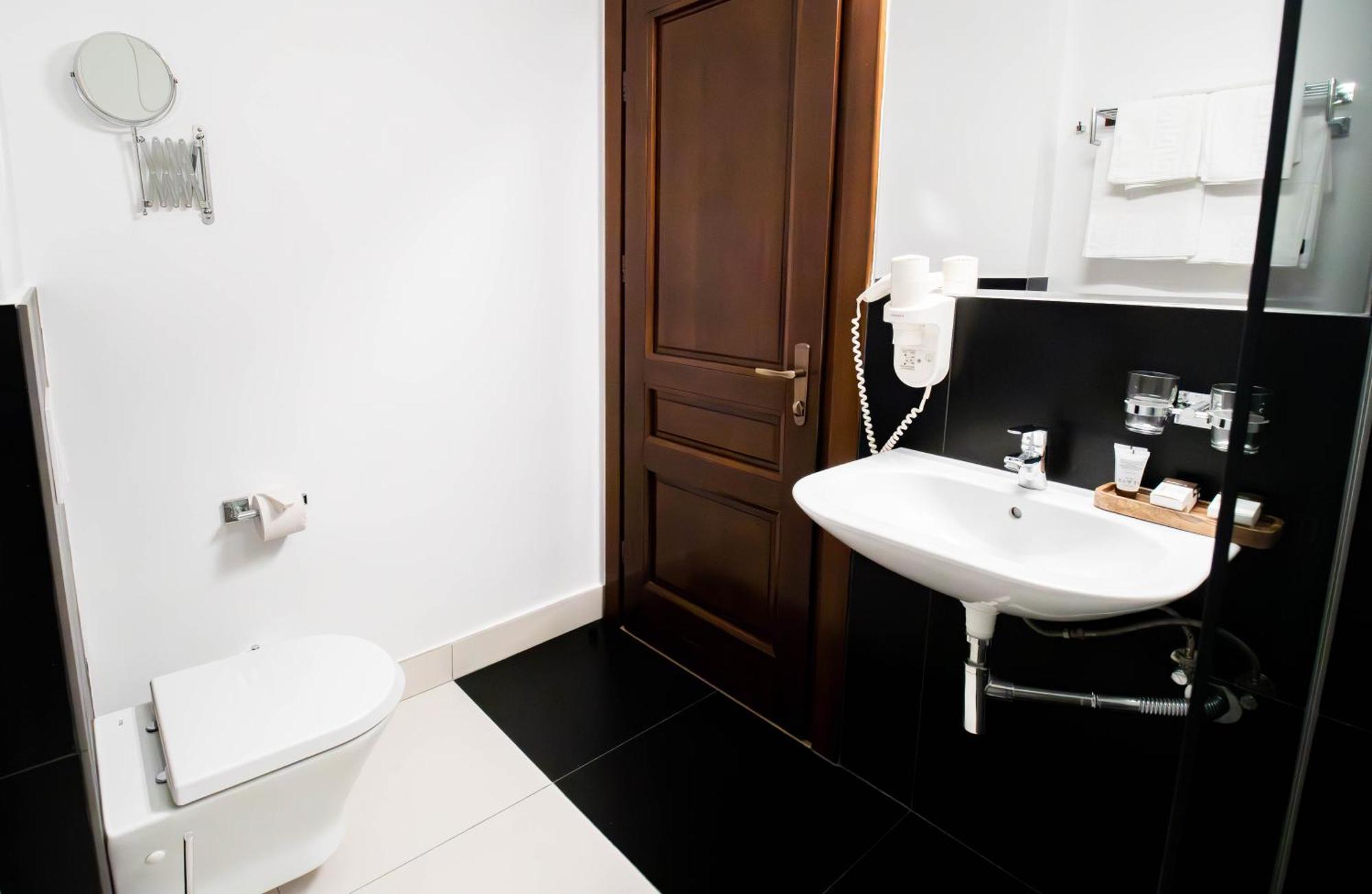 בראשוב Hotel Ottimo מראה חיצוני תמונה