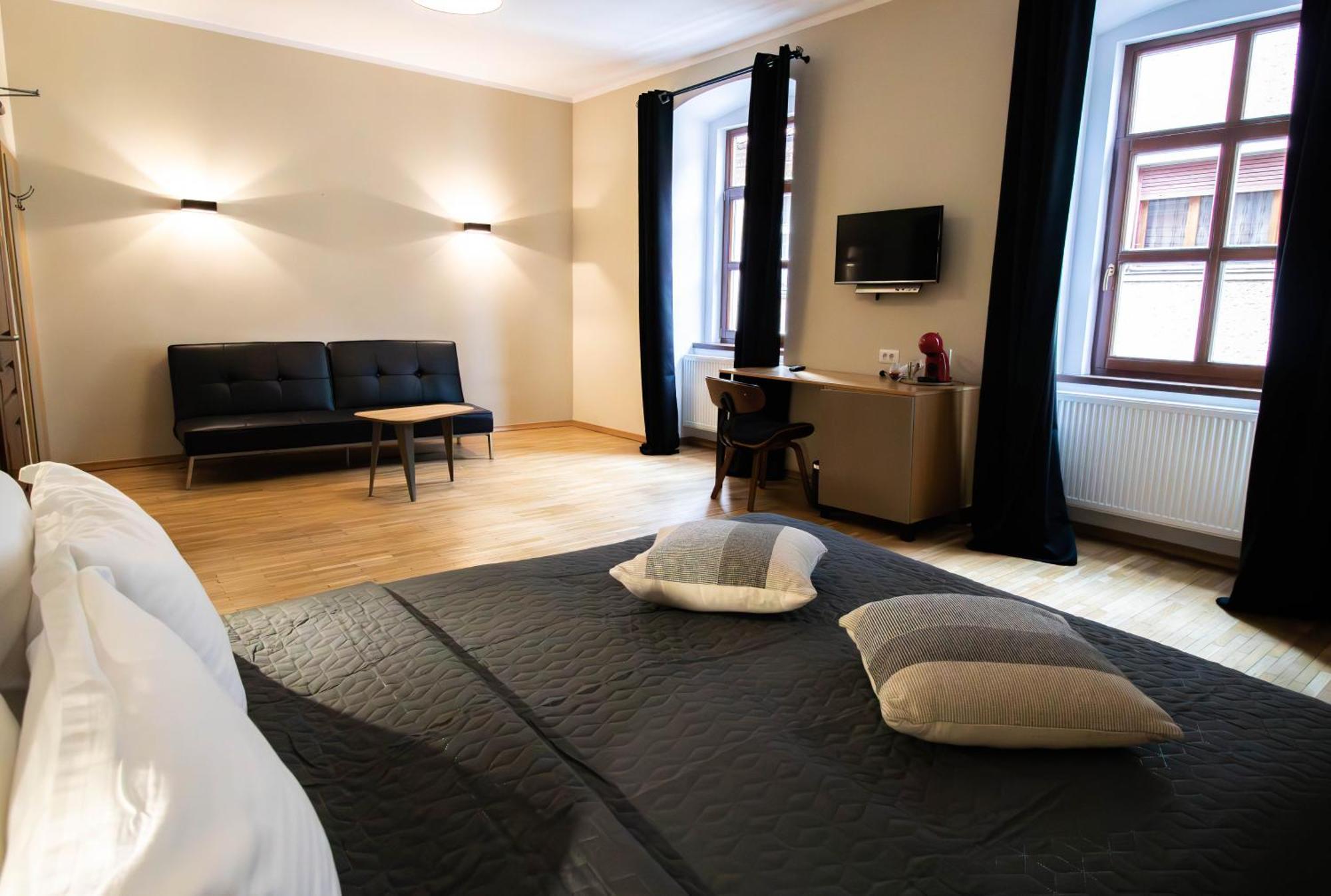 בראשוב Hotel Ottimo מראה חיצוני תמונה